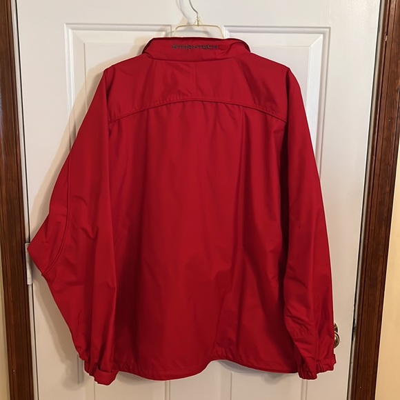 Lightweight material, men’s water resistant, never worn. Excellent condition. - Picture 5 of 8